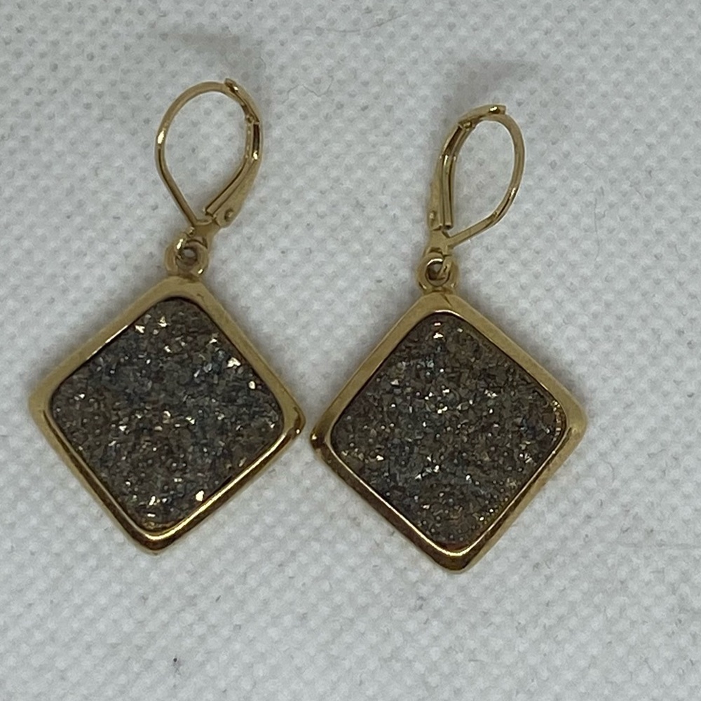 Joan Rivers Earrings - Picture 5 of 7